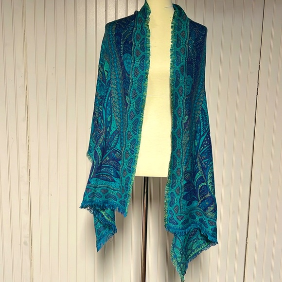 Accessories - Shawl/scarf